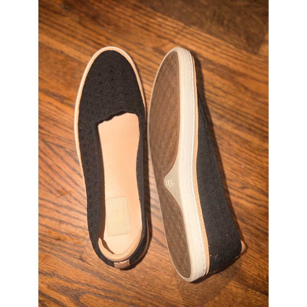 UGG Cahlane Slip On Women 8.5 Black Knit Scalloped Flats Good Condition 1108671